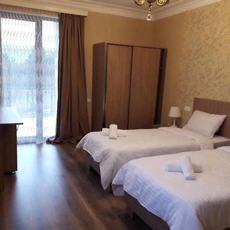 Hotel Dany Tbilisi Ngoại thất bức ảnh