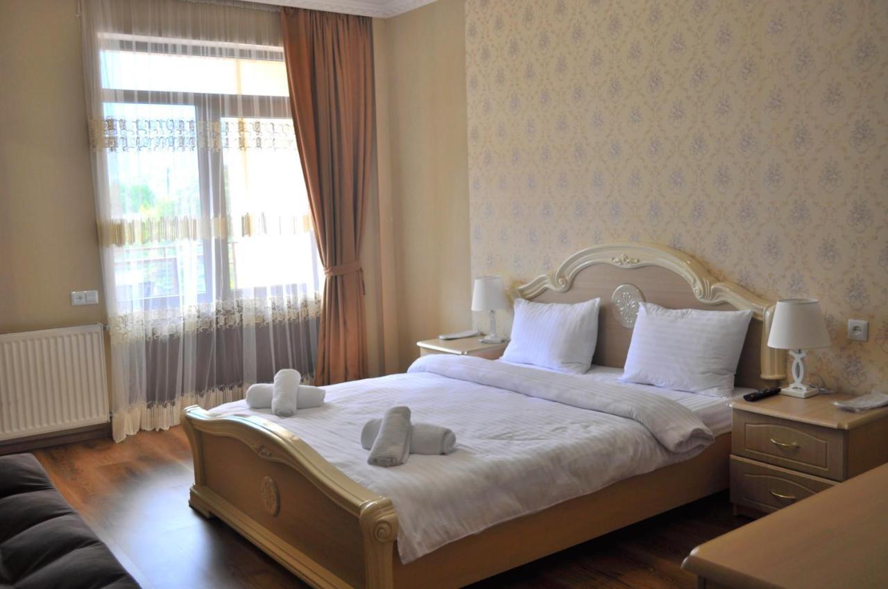 Hotel Dany Tbilisi Ngoại thất bức ảnh